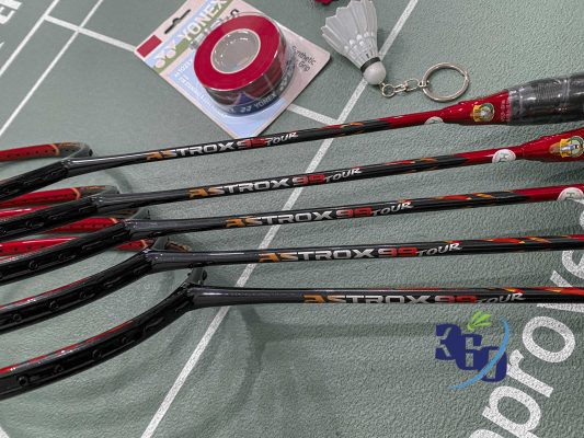 Vợt cầu lông Yonex Astrox 99 Tour đỏ