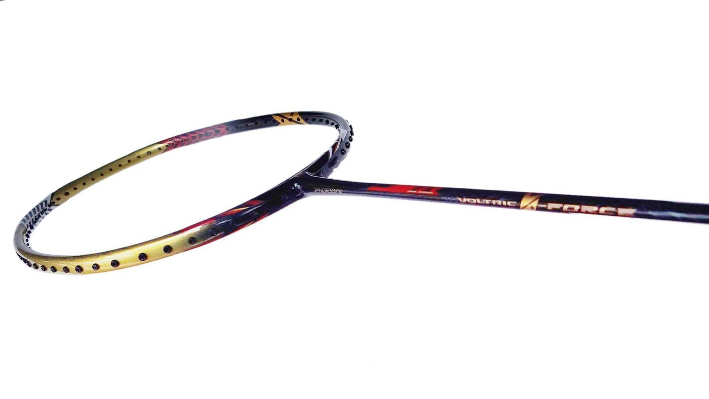 giá của vợt cầu lông Yonex Voltric LD Force RIO 2016