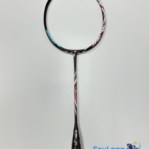 Trải nghiệm thực tế cho thấy Vợt cầu lông Yonex Astrox 100ZZ Kurenai rất thích hợp với lối đánh tấn công mạnh mẽ
