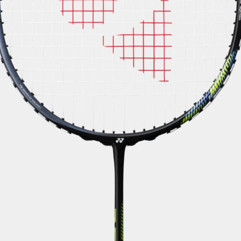 Yonex Astrox 22F được tích hợp các công nghệ hàng đầu