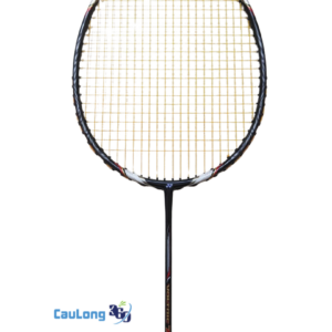 Vợt Yonex Voltric 70 thể hiện cảm giác chắc chắn, uy lực